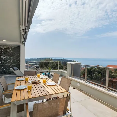アパート Penthouse Bella Vista *