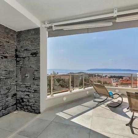 Penthouse Bella Vista マカルスカ