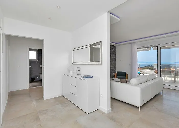 Penthouse Bella Vista Apartment