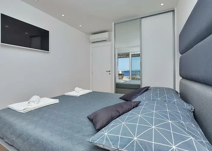 Penthouse Bella Vista *