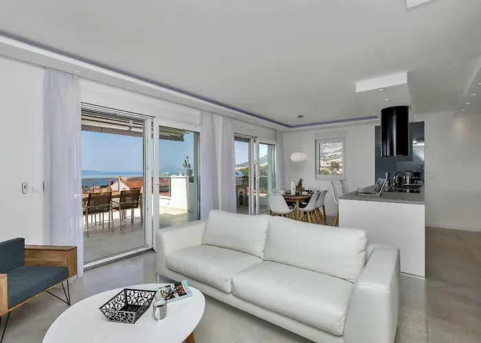 Penthouse Bella Vista *