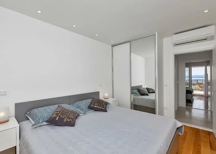 Penthouse Bella Vista Apartment Makarska