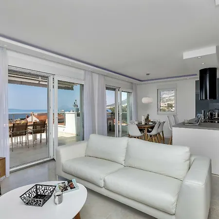 Penthouse Bella Vista *