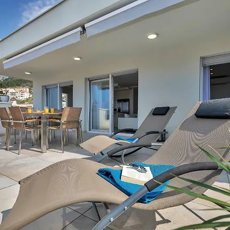 Penthouse Bella Vista Apartment *